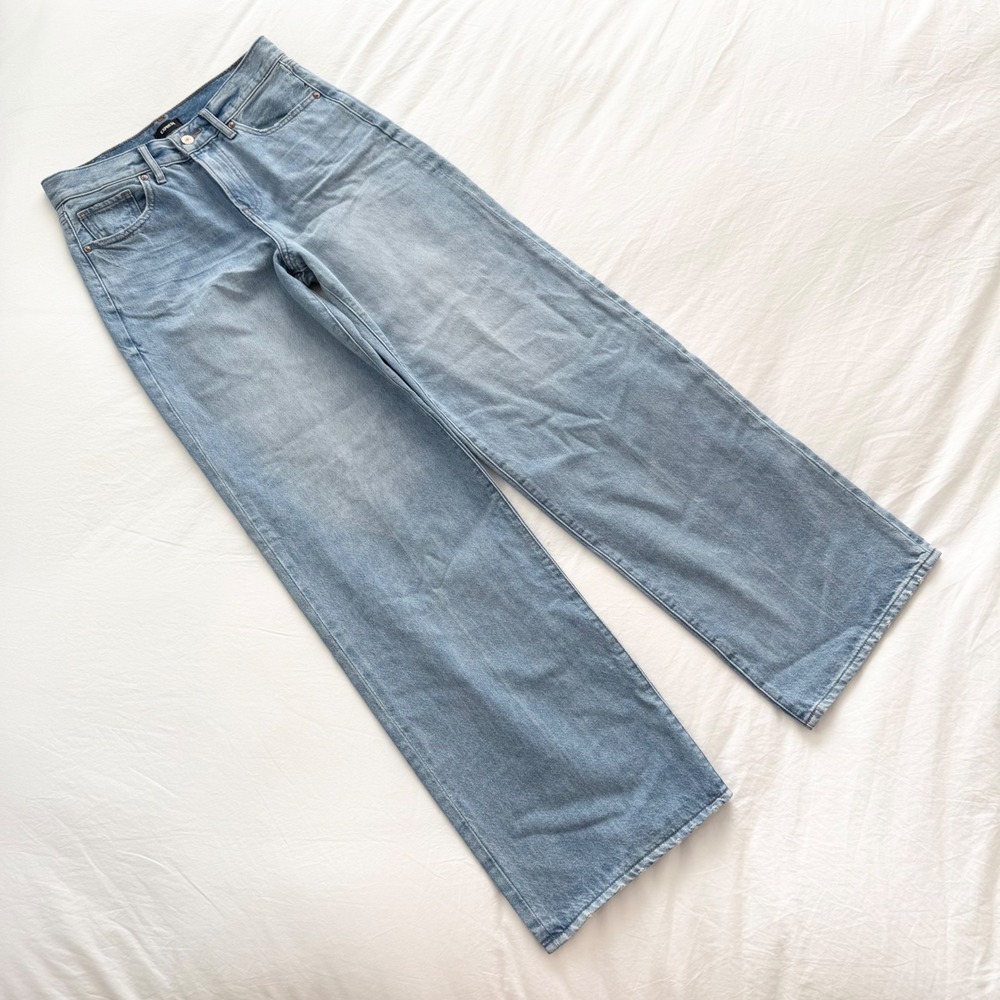 Express High Rise Wide Leg Relaxed Jeans Light Wash 100% Cotton Women's Size 2R - Picture 2 of 9